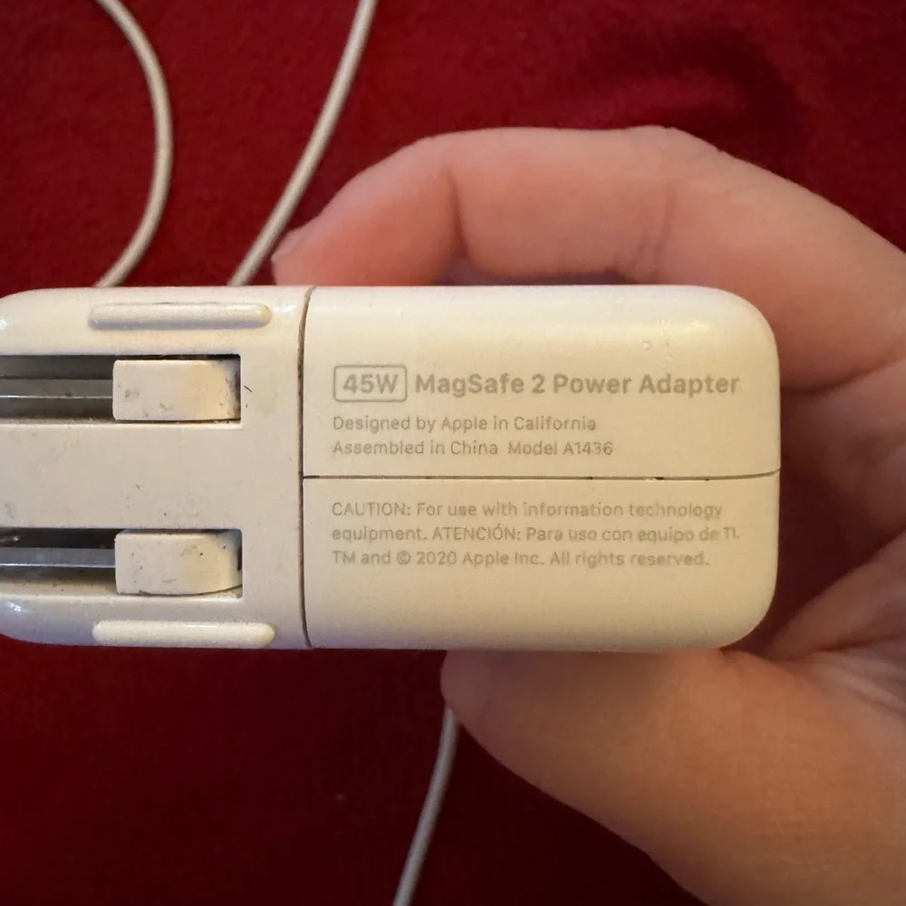 Apple White Power Adapter